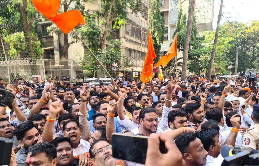 Shiv Sena workers at Ravi Rana Navneet Rana's residence in Mumbai