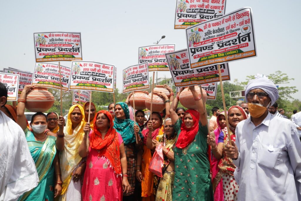 BJP leaders said that now Kejriwal has got Rs 75000 crore budget but Delhiites are still crying for water. 