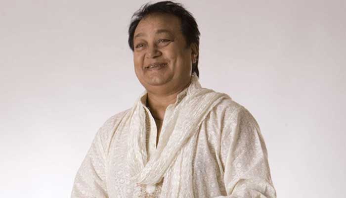 Singer Bhupinder Singh died at a Mumbai hospital on Monday.
