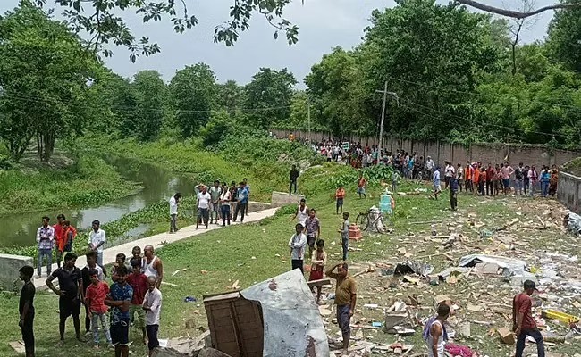 Bihar: 6 died, 8 injured in firecracker explosion in a businessman house