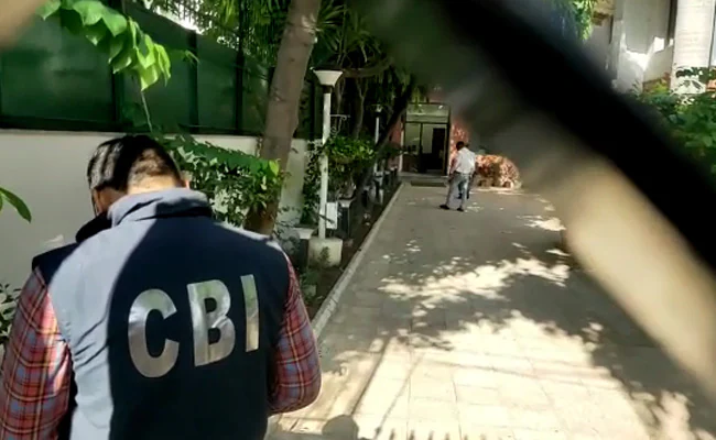 CBI conducts raids at Delhi Deputy CM Manish Sisodia’s residence, other locations over liquor policy.
