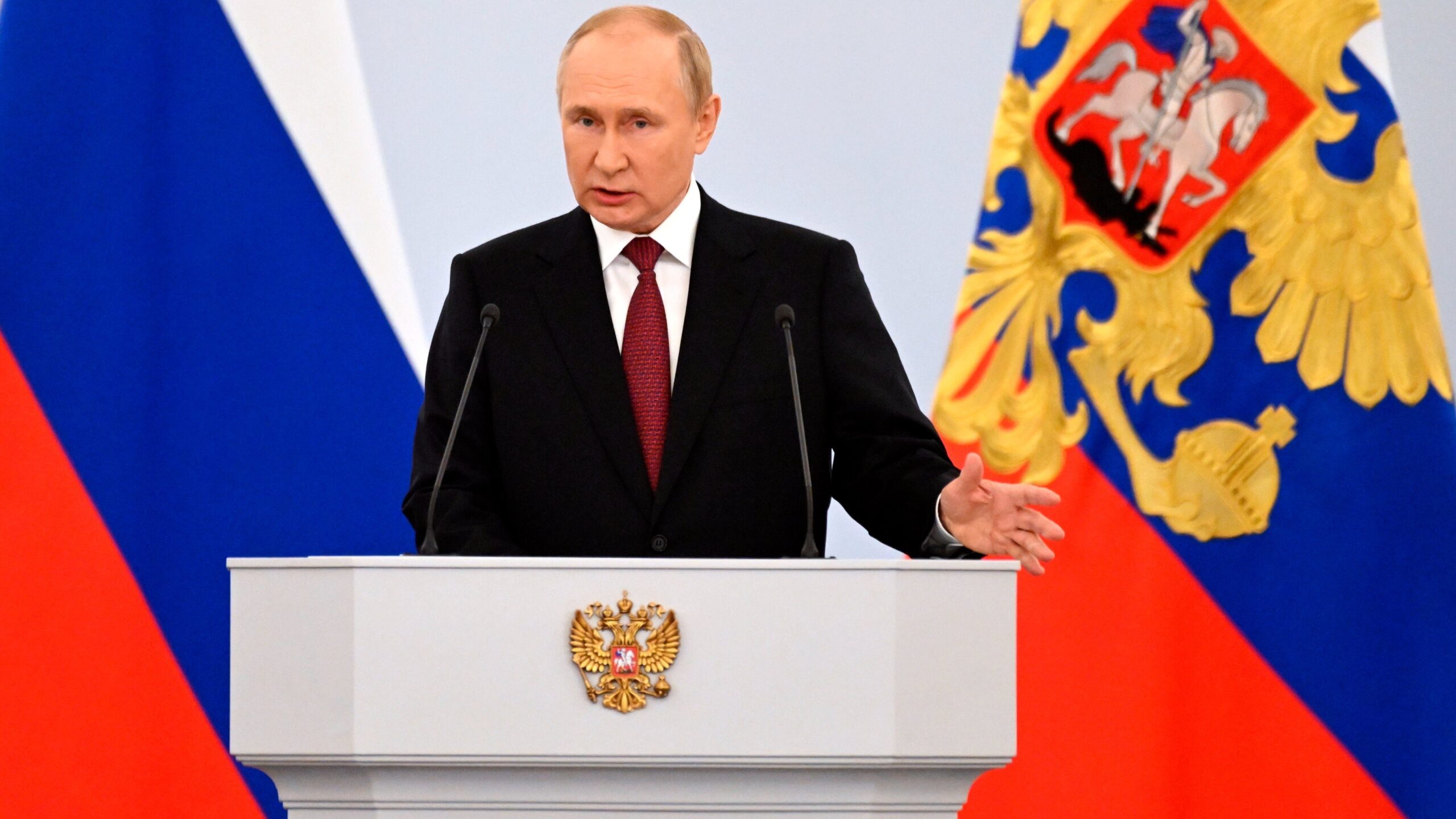 Russia annexes 4 regions of Ukraine, Putin vows to defend land using all means