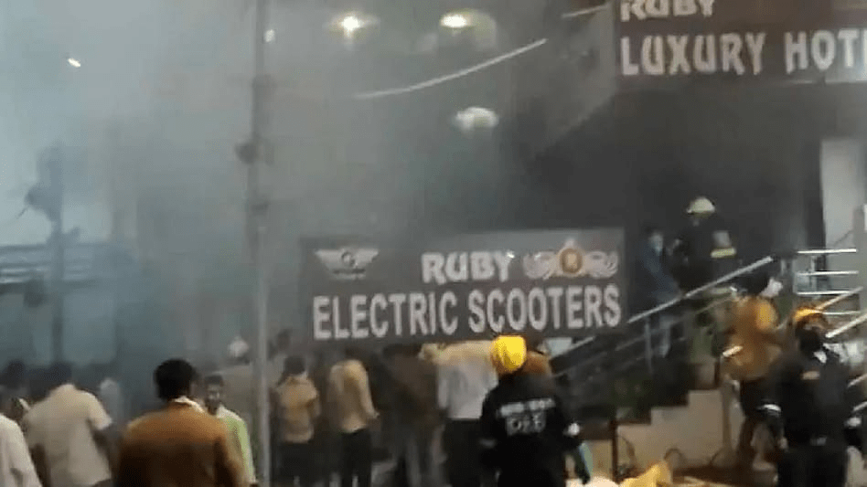 Fire at electric scooter showroom kills 8 in Secunderabad 