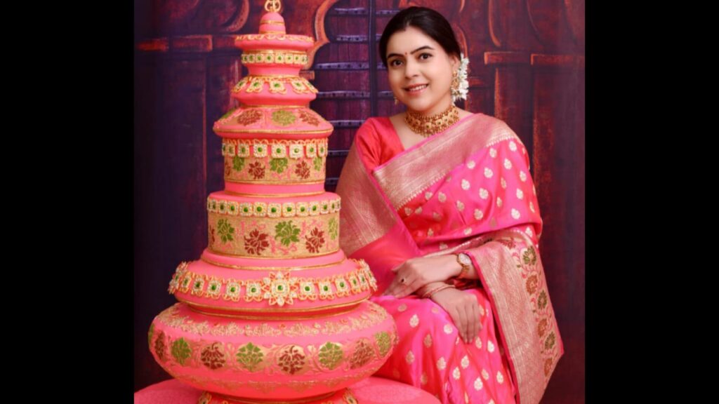 Cake artist Prachi with Shubh Shringaar cake 