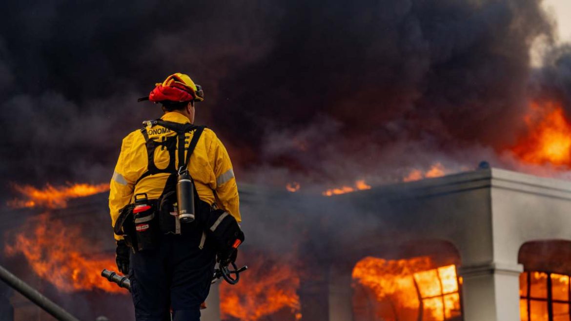 LA fires, LA fire, los angeles wildfire, wildfire, fire, hollywood fire, us news, us fire, us wildfire, pacific palisades fire,