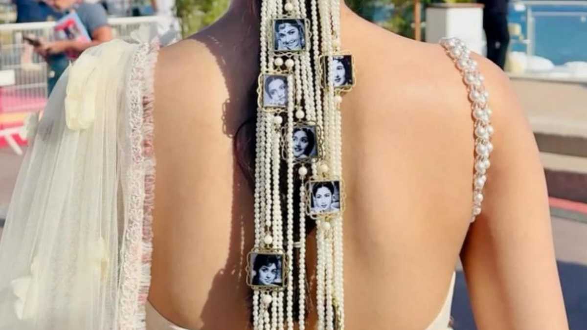 Nitanshi Goel Cannes 2025, Nitanshi Goel red carpet look, Laapataa Ladies Cannes, Bollywood tribute Cannes,