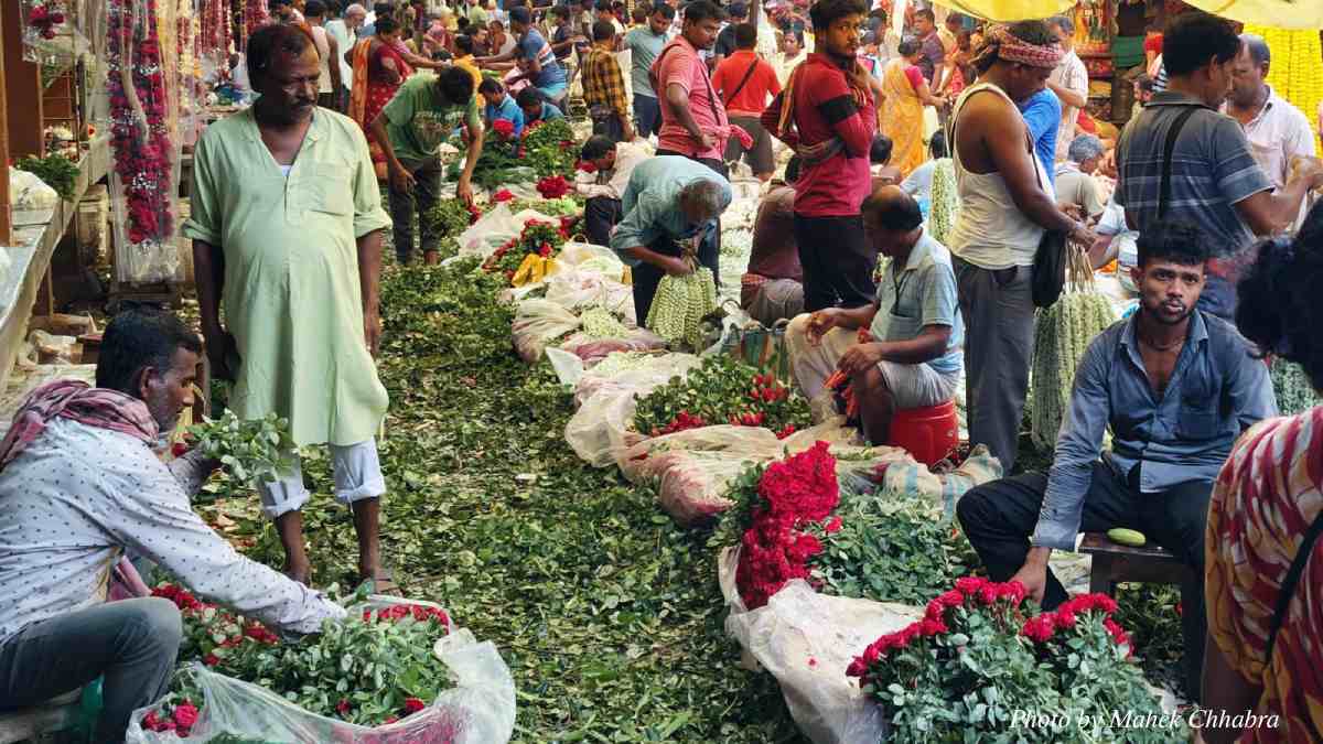 Kolkata flower market, Mallick Ghat flower market, flower sellers in Kolkata, 
