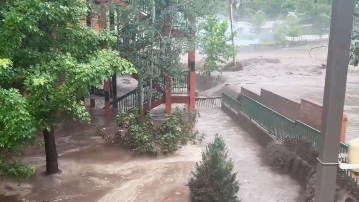 Ruidoso flash flood, New Mexico flood deaths, Ruidoso river flooding, burn scars flash flood risk,
