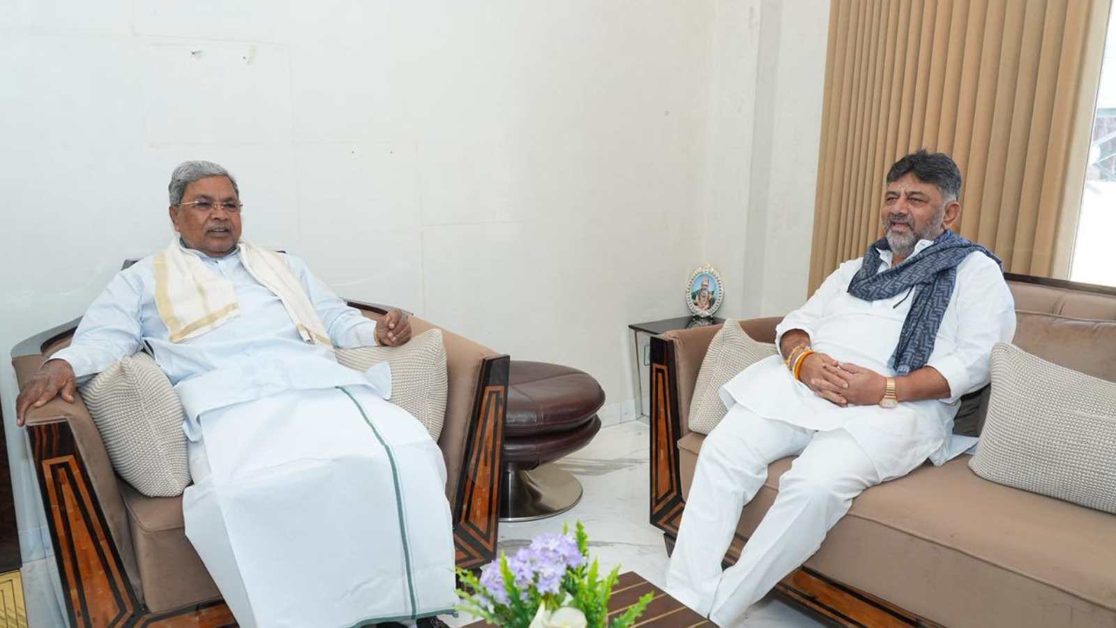 Karnataka politics, Congress party, Siddaramaiah, DK Shivakumar, power struggle, chief minister, leadership tussle